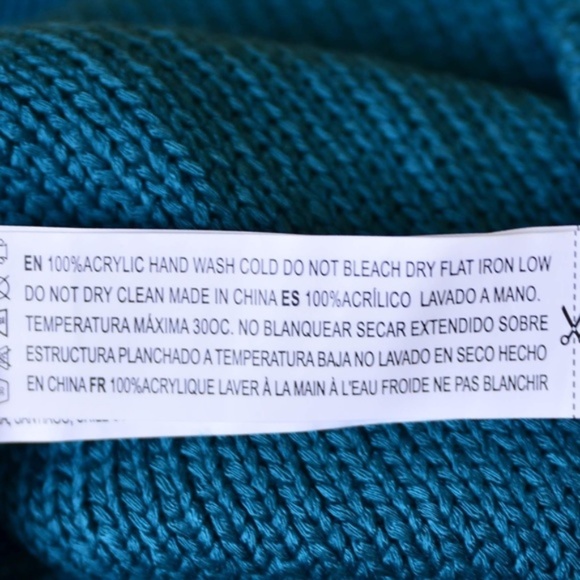 Forever 21 Teal Crew Neck Sweater - Picture 4 of 4